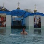 ДИВО України! Порятунок в джерелі – тут пробилися цілющі води, які зцілюють хворих. Вода влітку і взимку має температуру плюс 7 градусів
