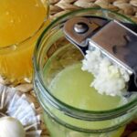 Часникова вода за рецептом бабусі Галі поставила мене на ноги