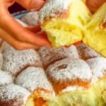 Чеська фірмова страва: дріжджові булочки з начинкою з абрикосового варення